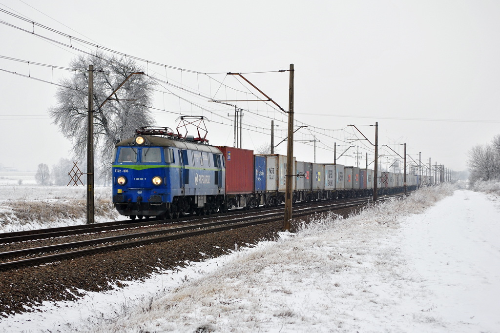 ET22-835