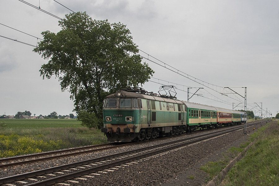 ET22-953