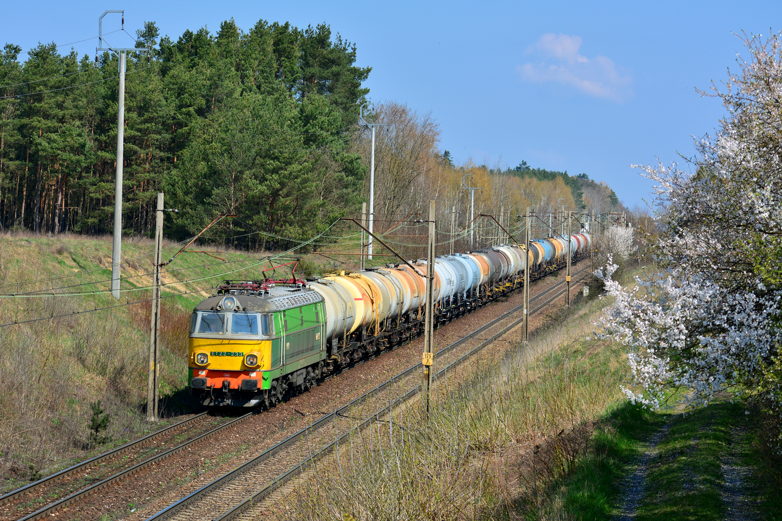 ET22-233
