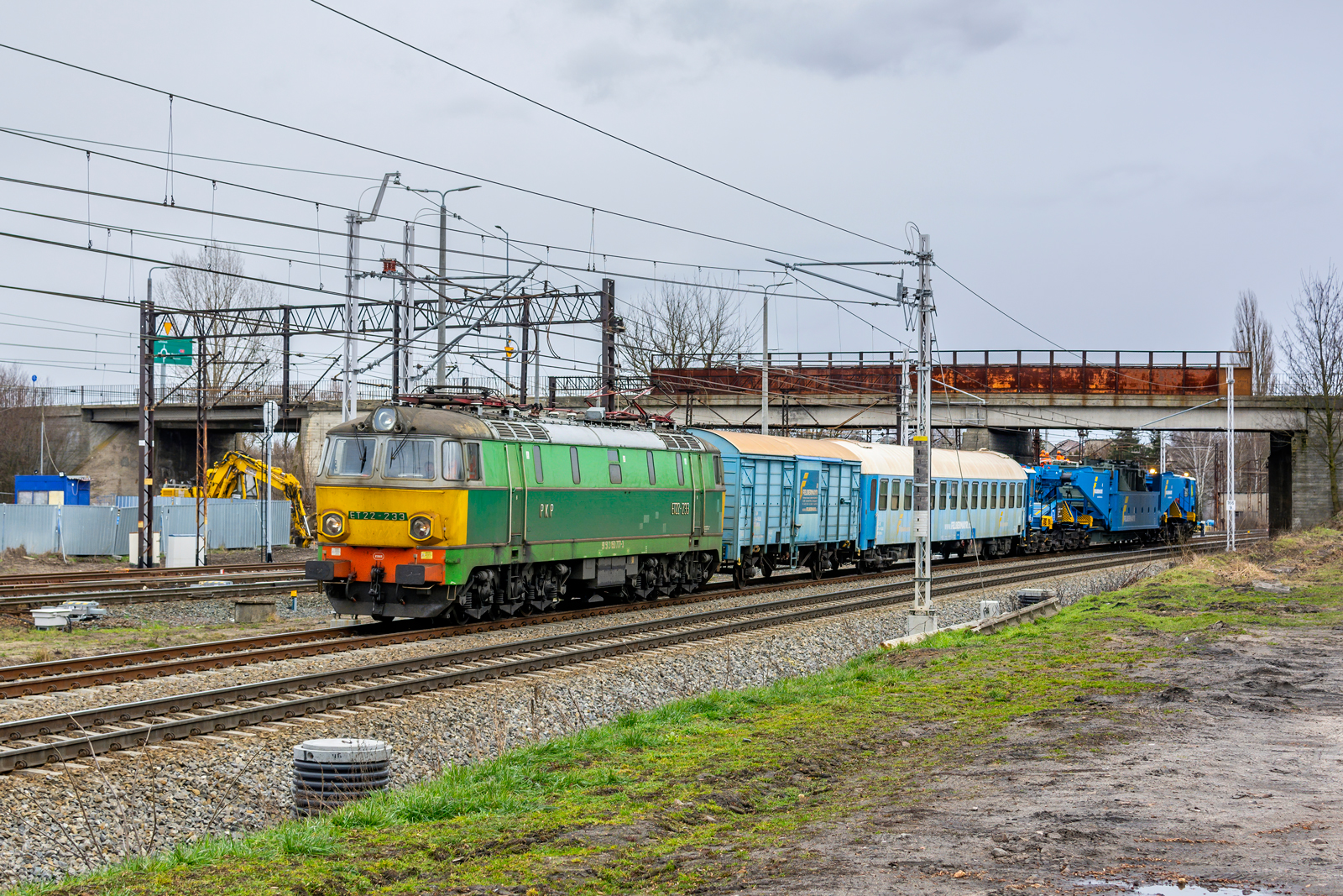 ET22-233