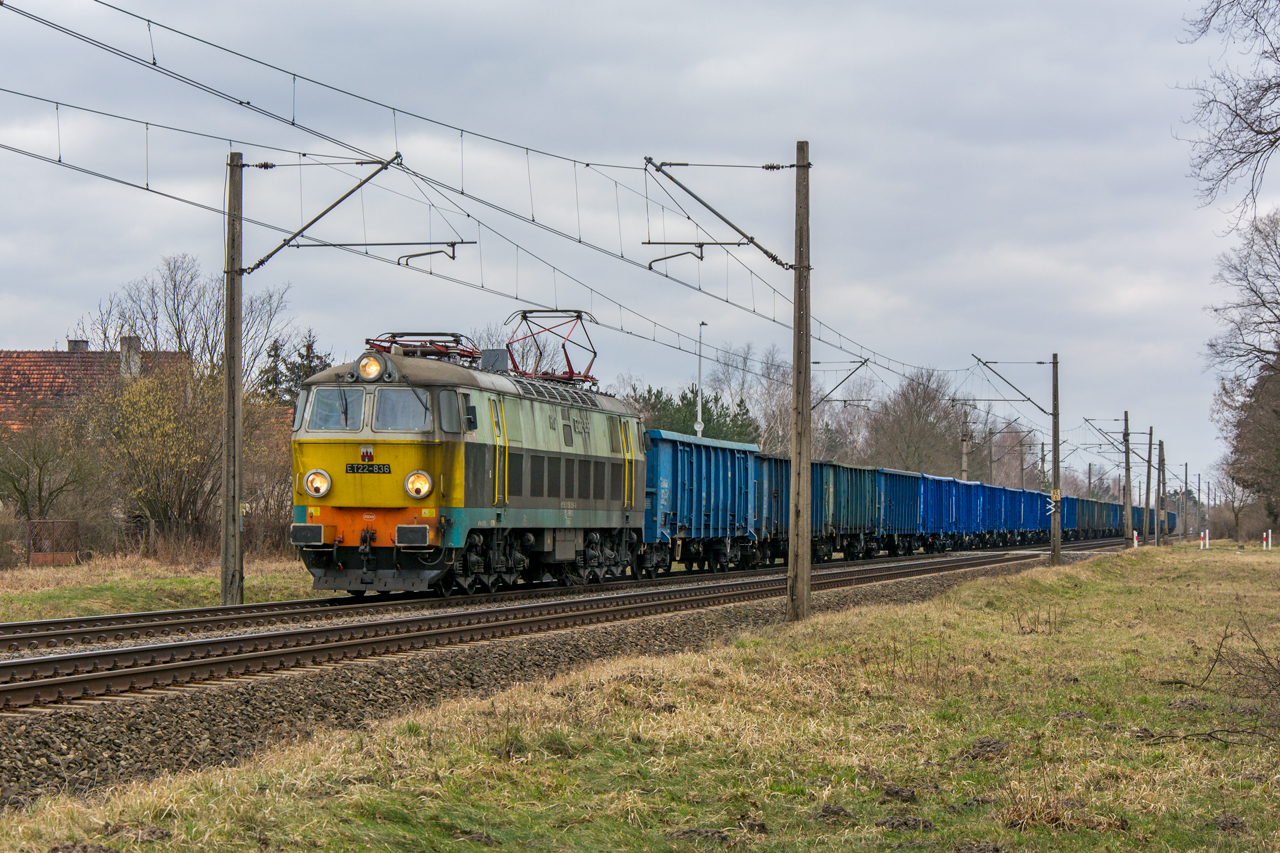 ET22-836