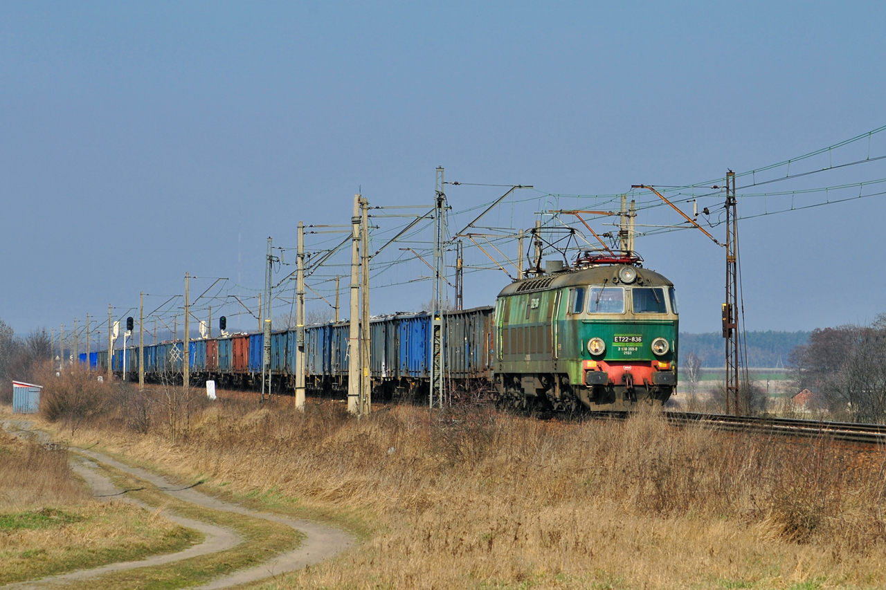 ET22-836