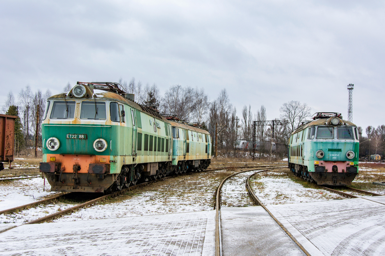 ET22-888