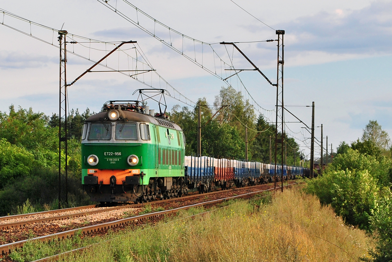ET22-956