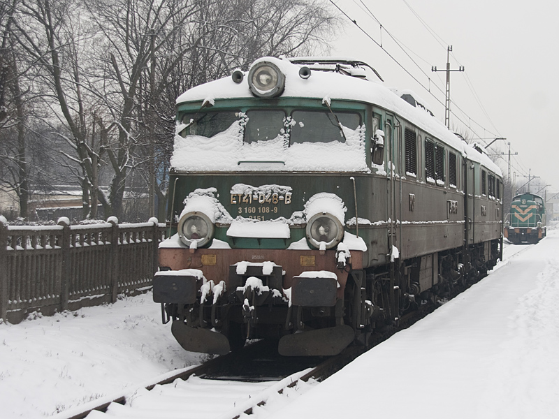 ET41-048