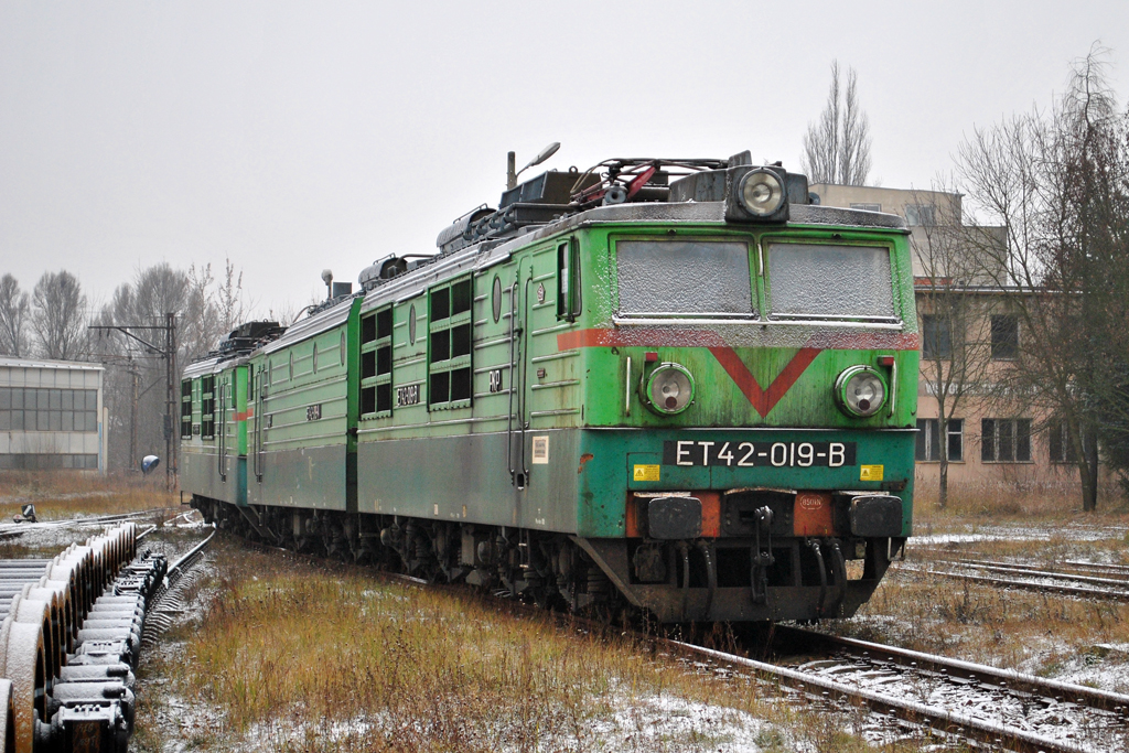 ET42-019