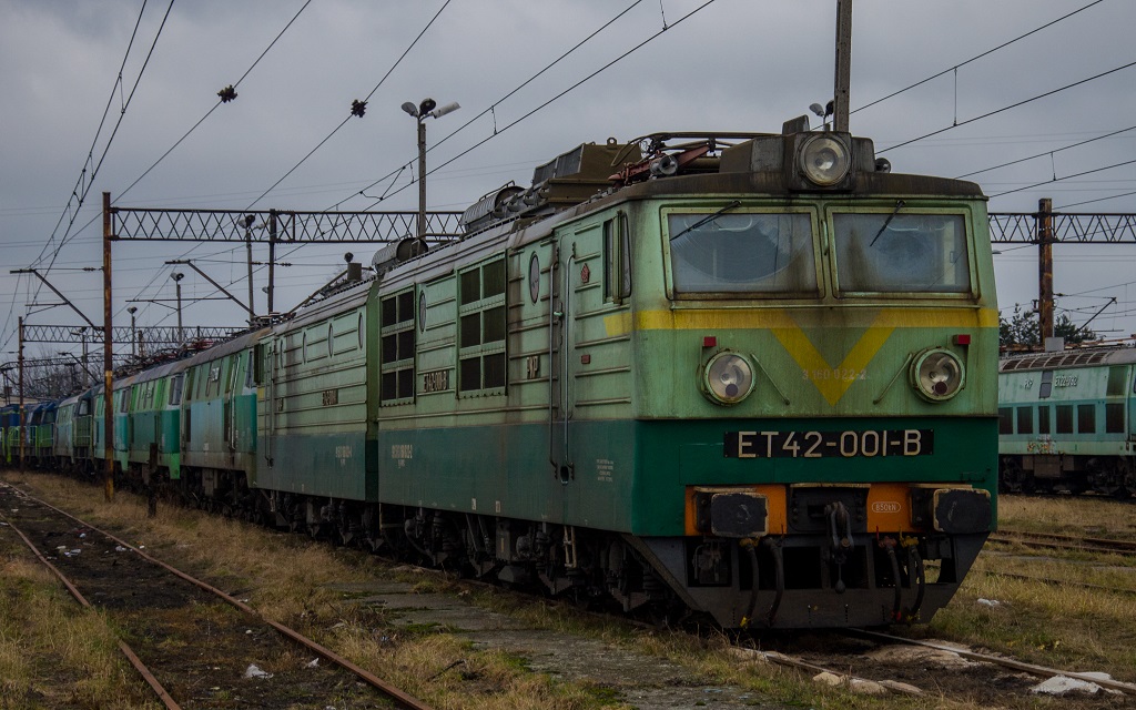 ET42-001