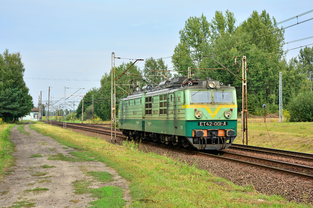 ET42-001