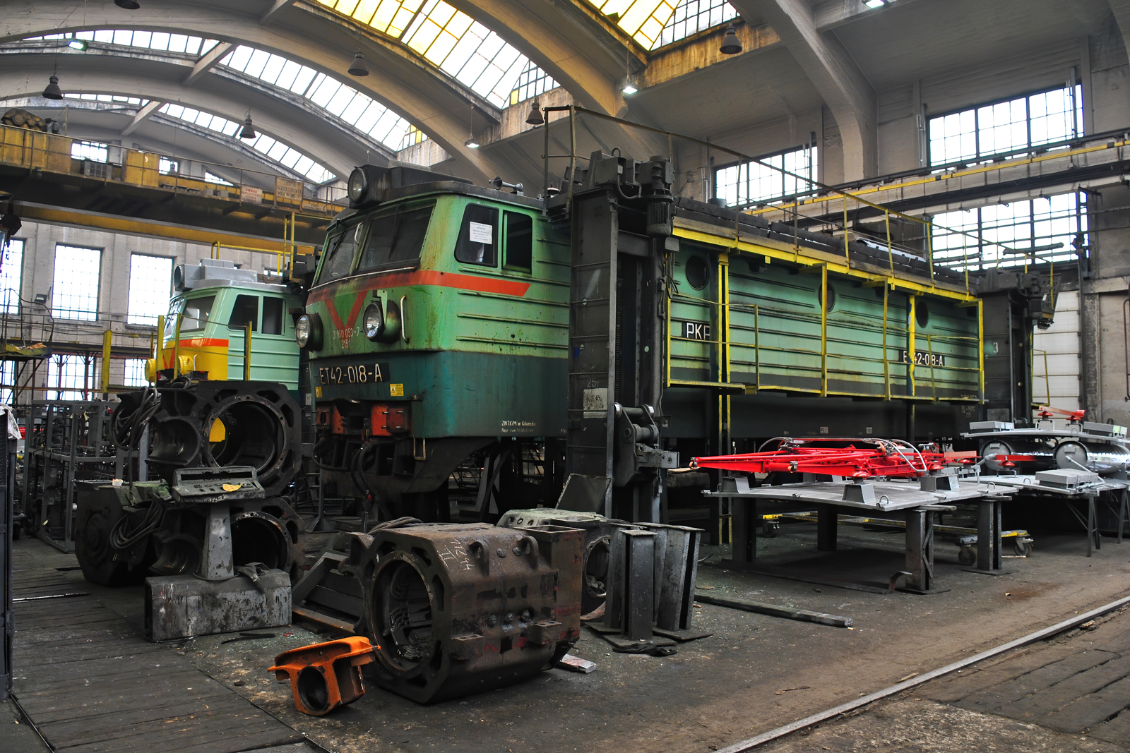ET42-018