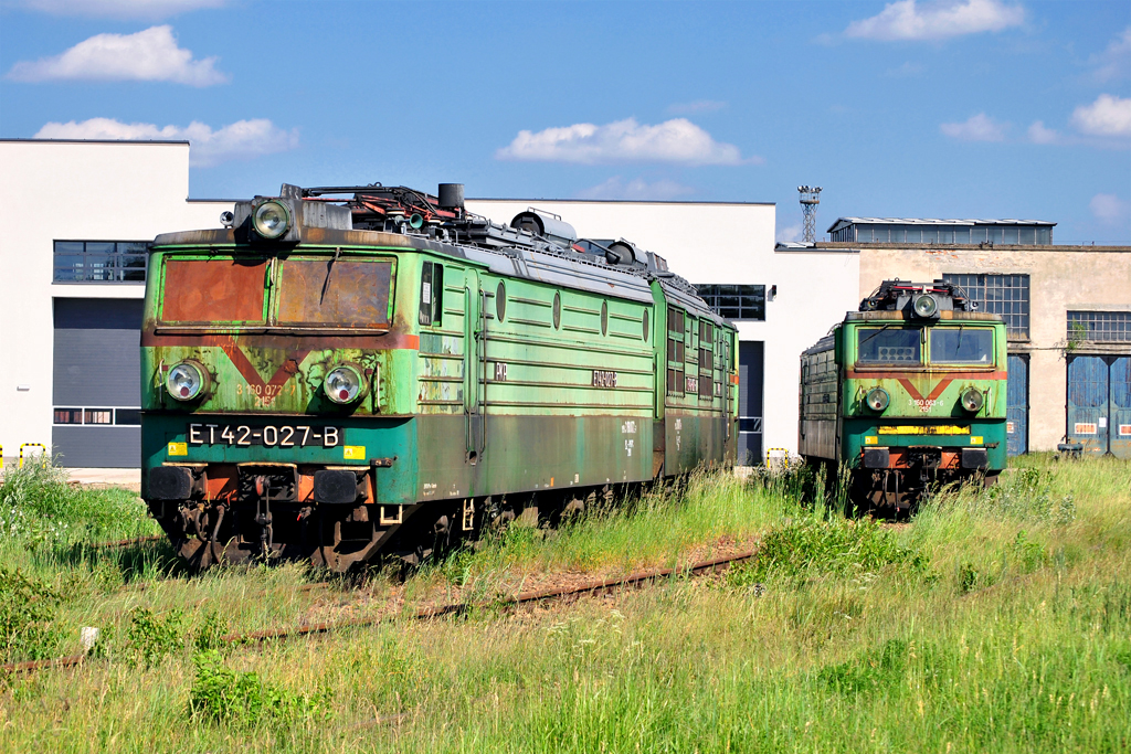 ET42-027