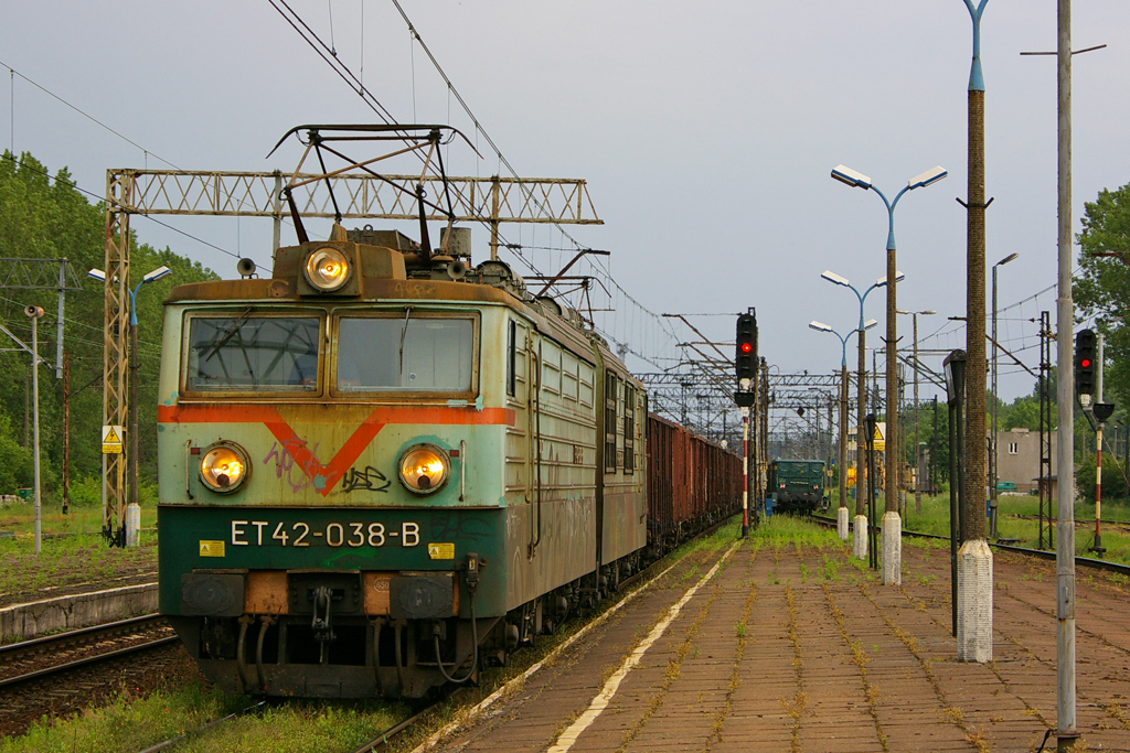 ET42-038