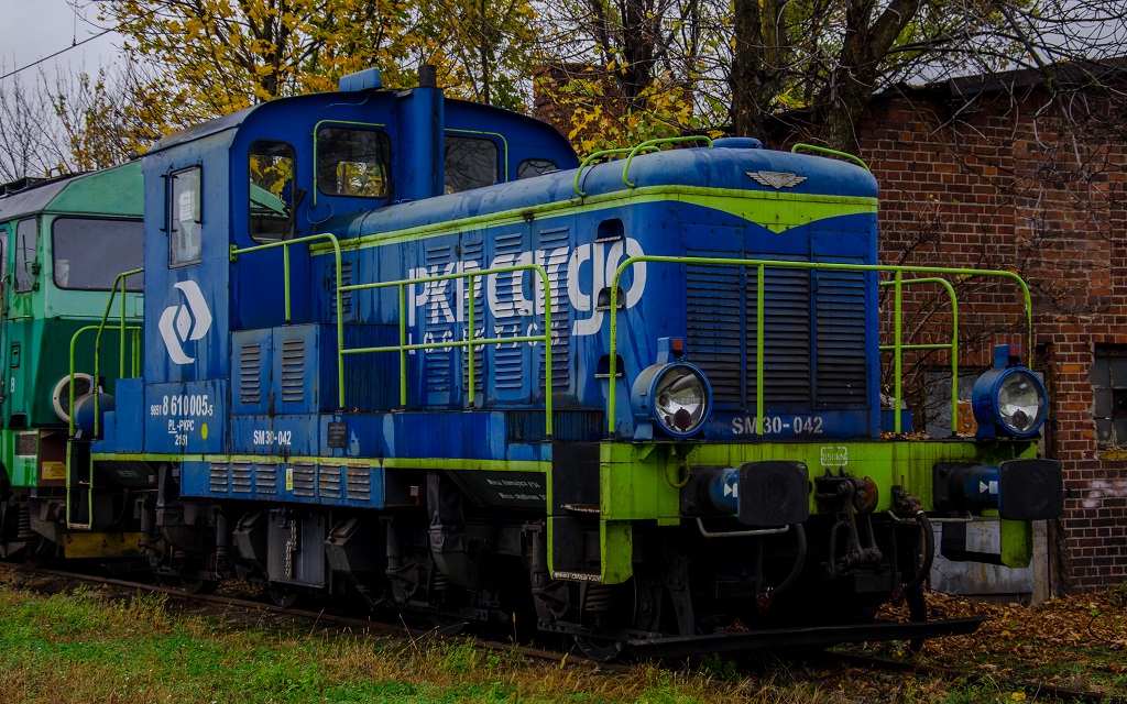 SM30-042