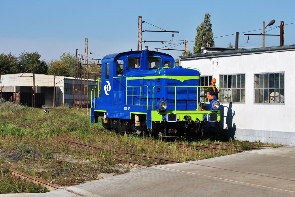 SM30-227