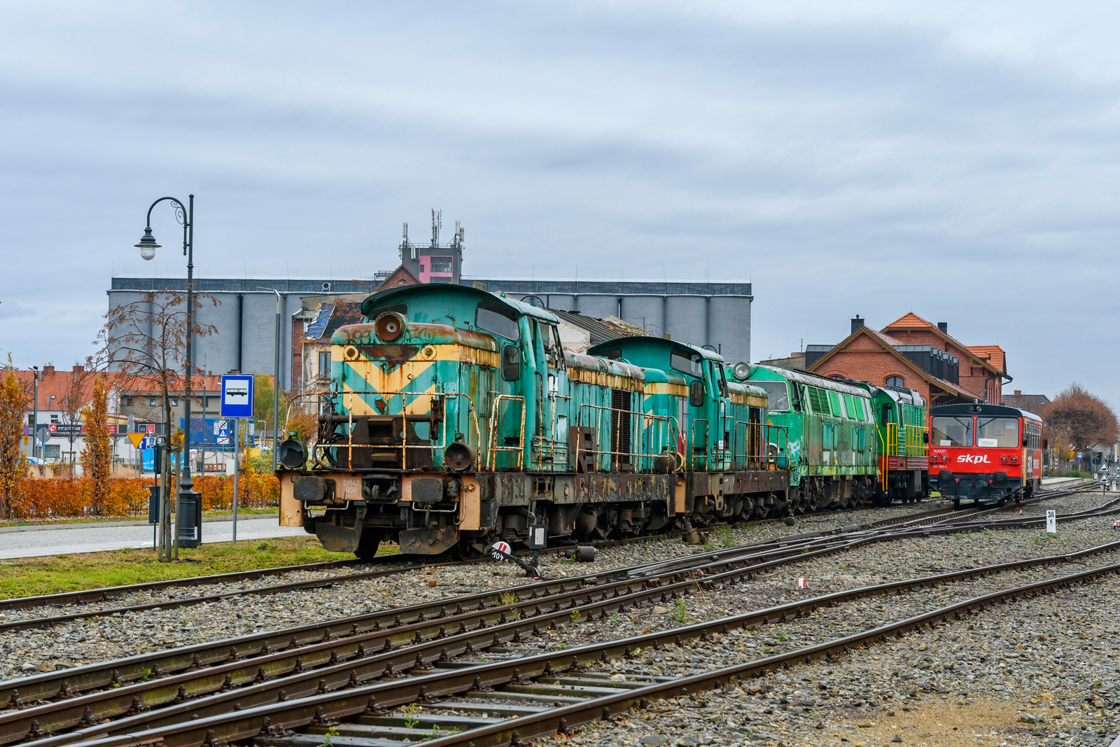 SM42-050