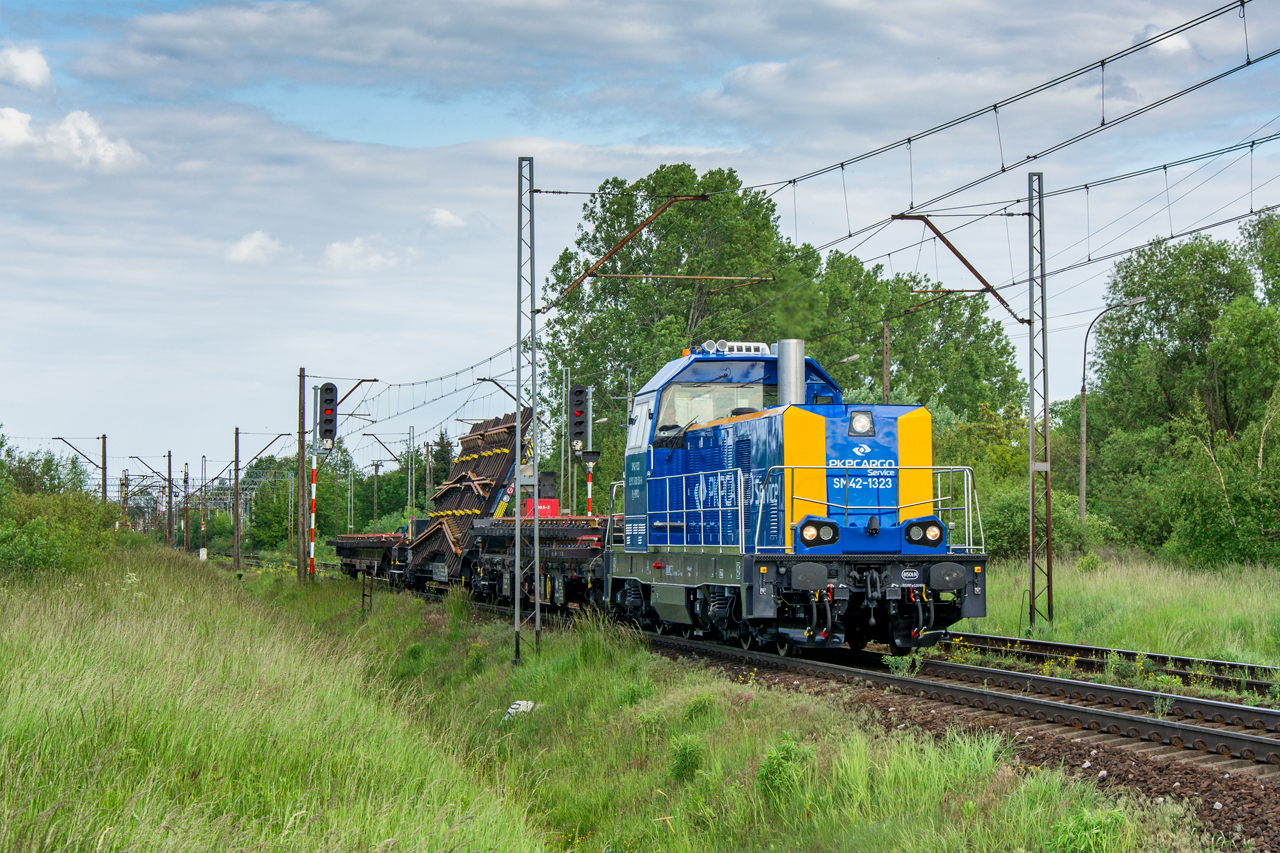 SM42-1323