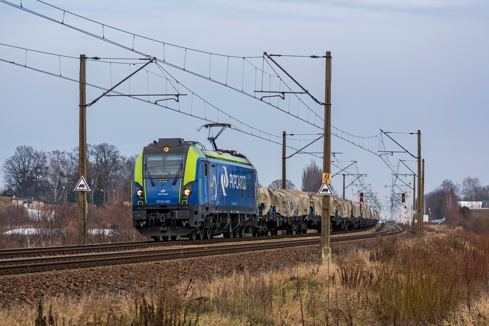 ET25-002