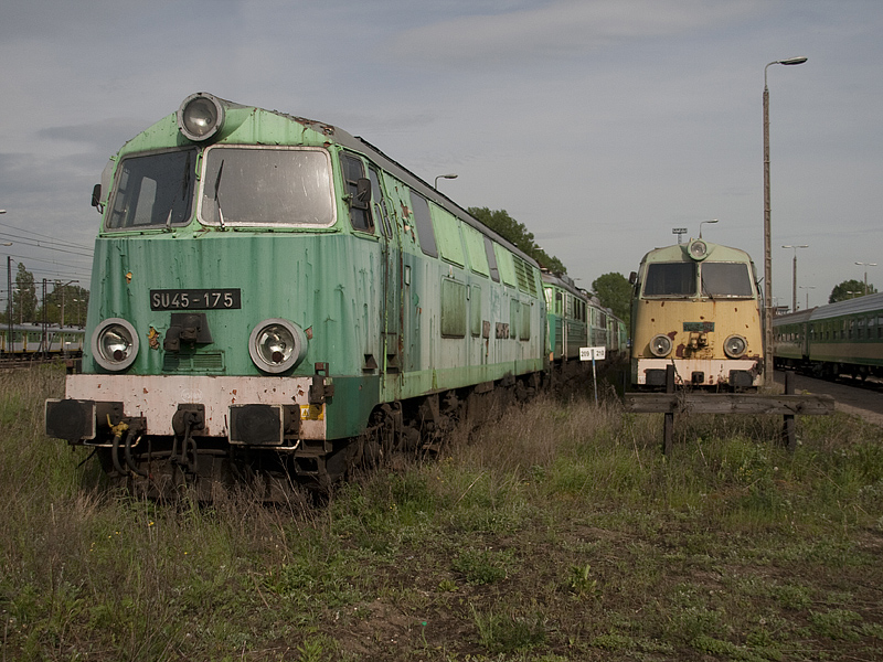 SU45-175