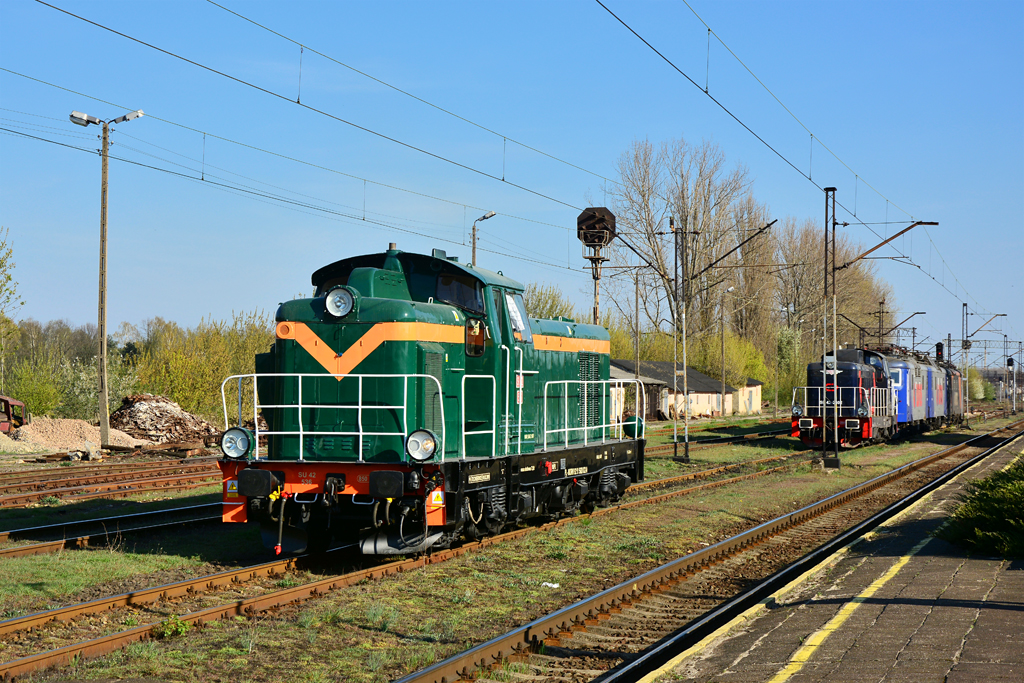 SU42-536