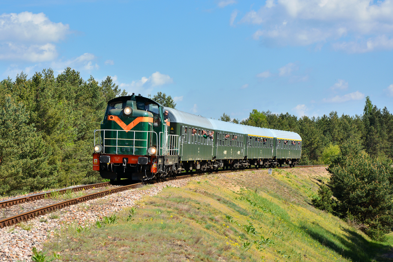 SU42-536
