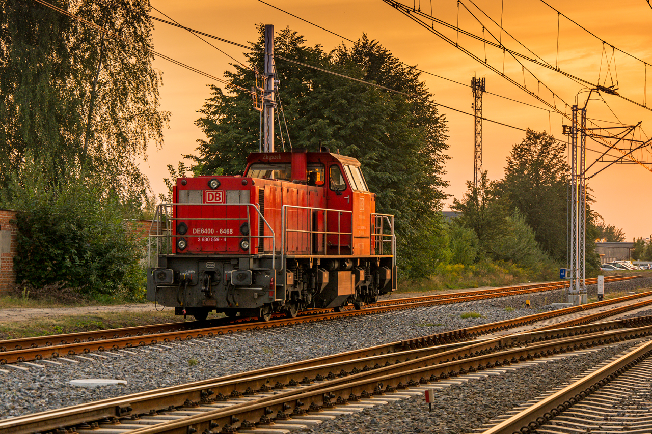 DE6400-6468