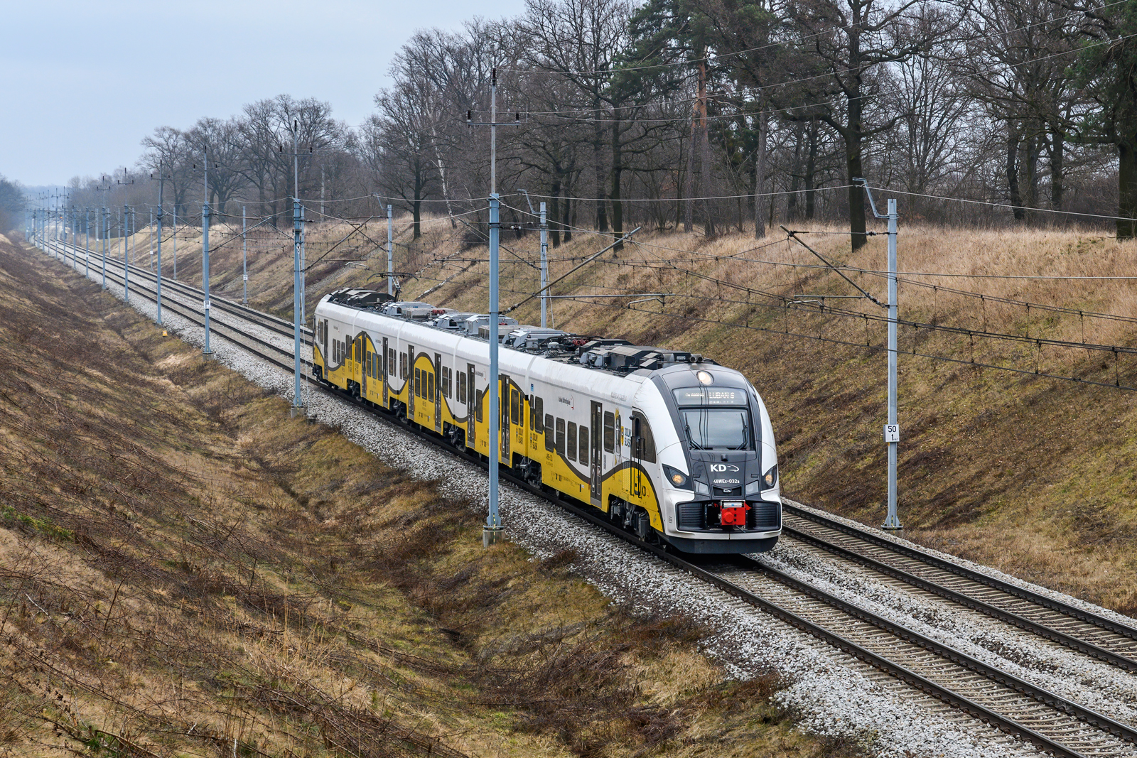 48WEc-032