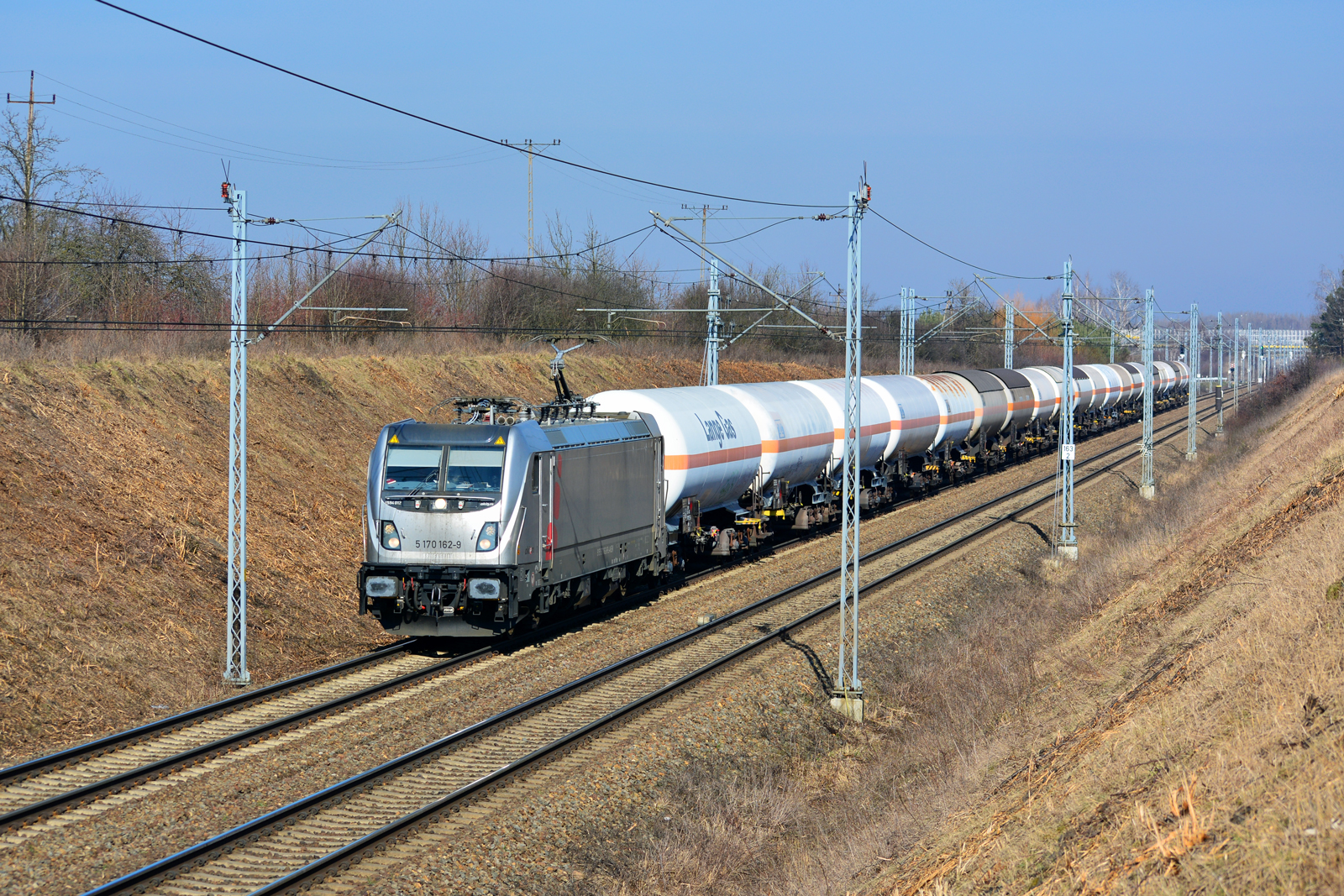 594 014
