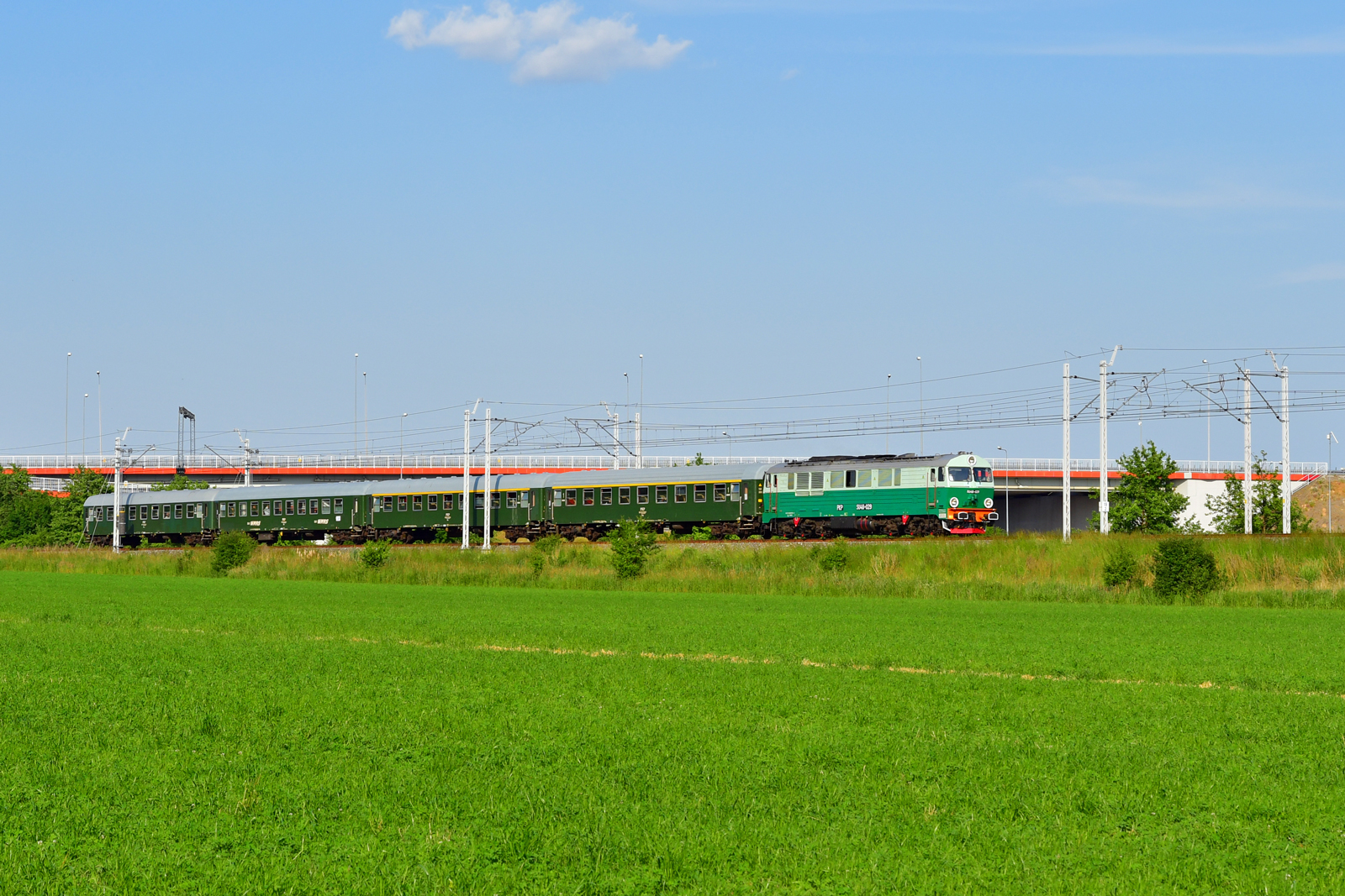 SU46-029