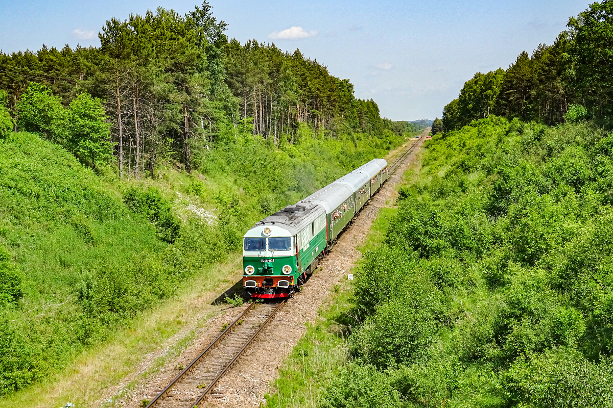 SU46-029