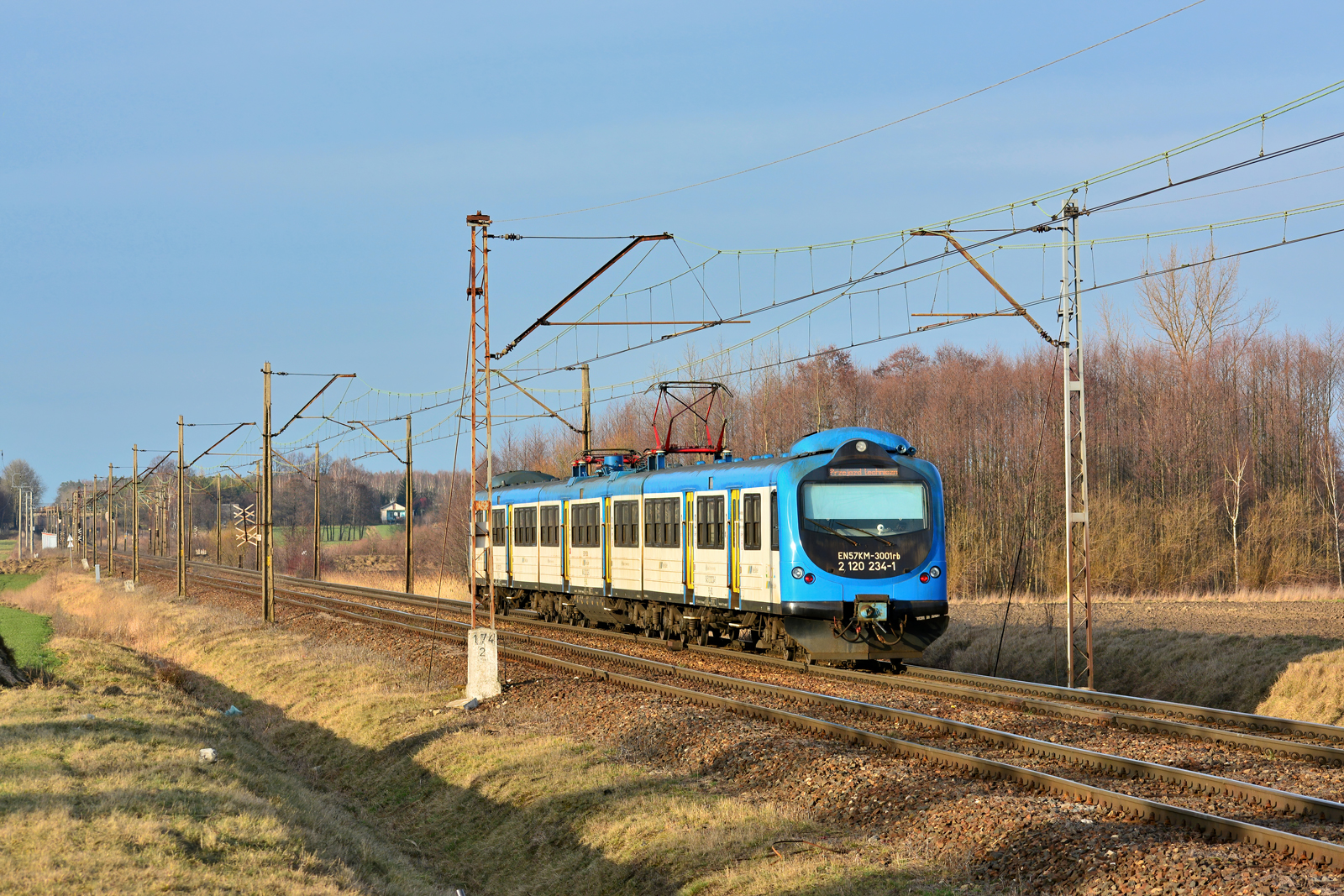 EN57KM-3001