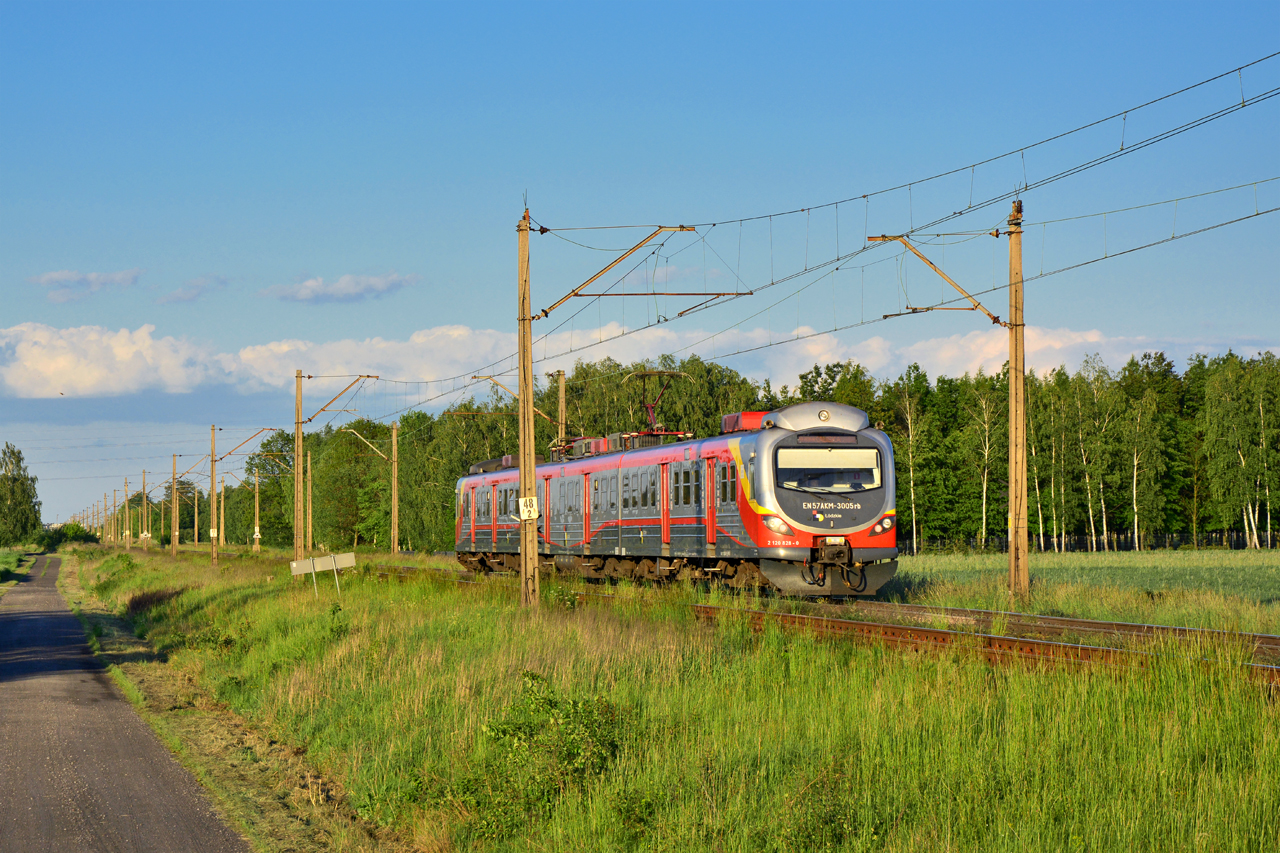 EN57AKM-3005