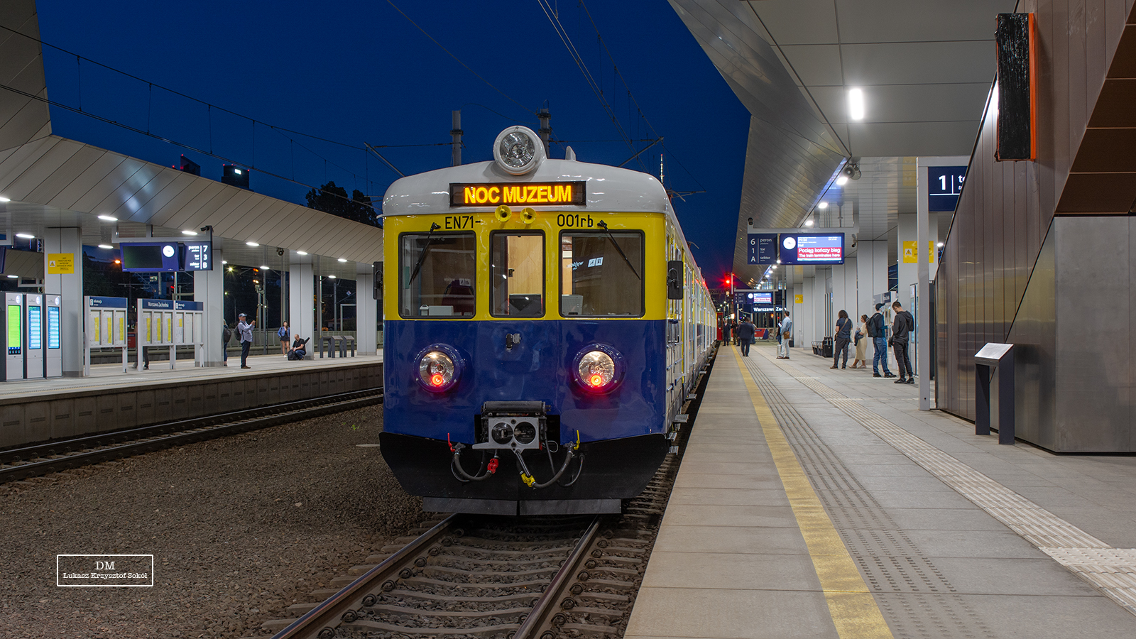 EN71