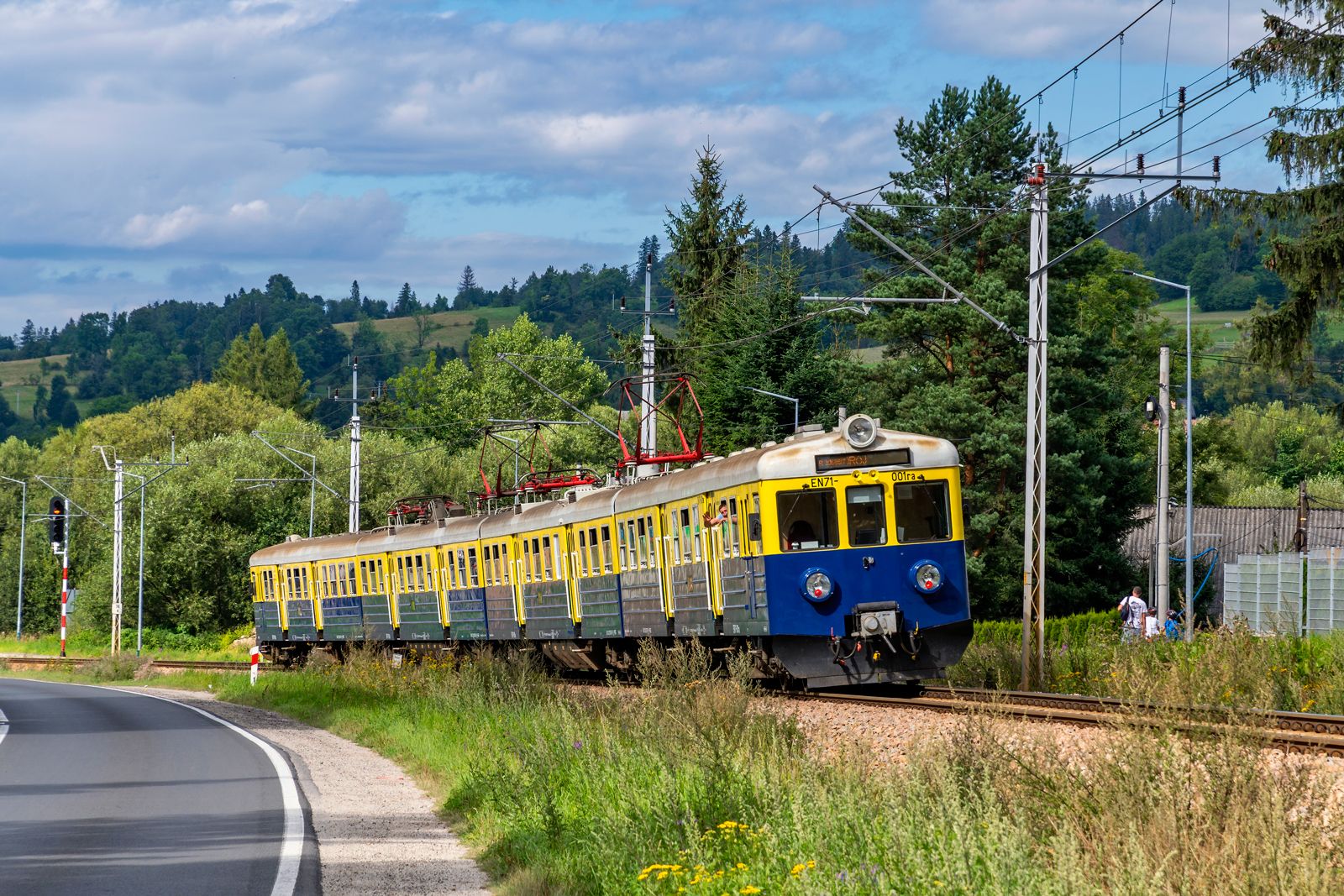 EN71-001