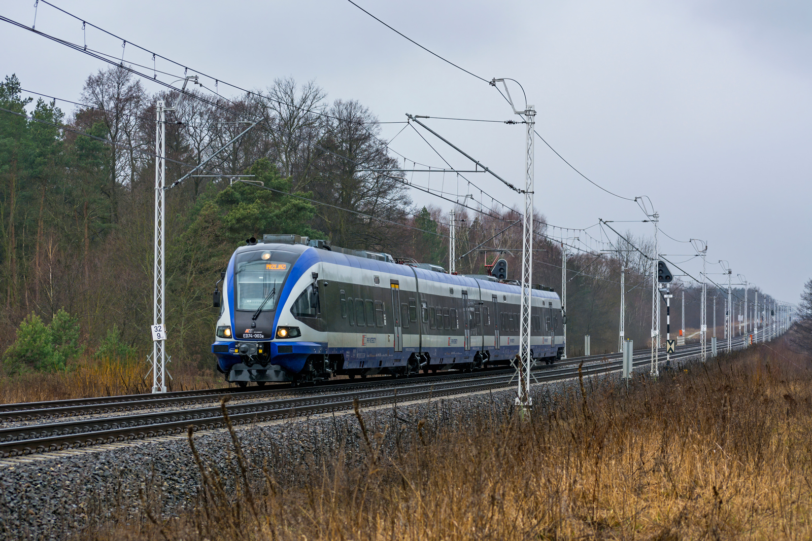 ED74-003
