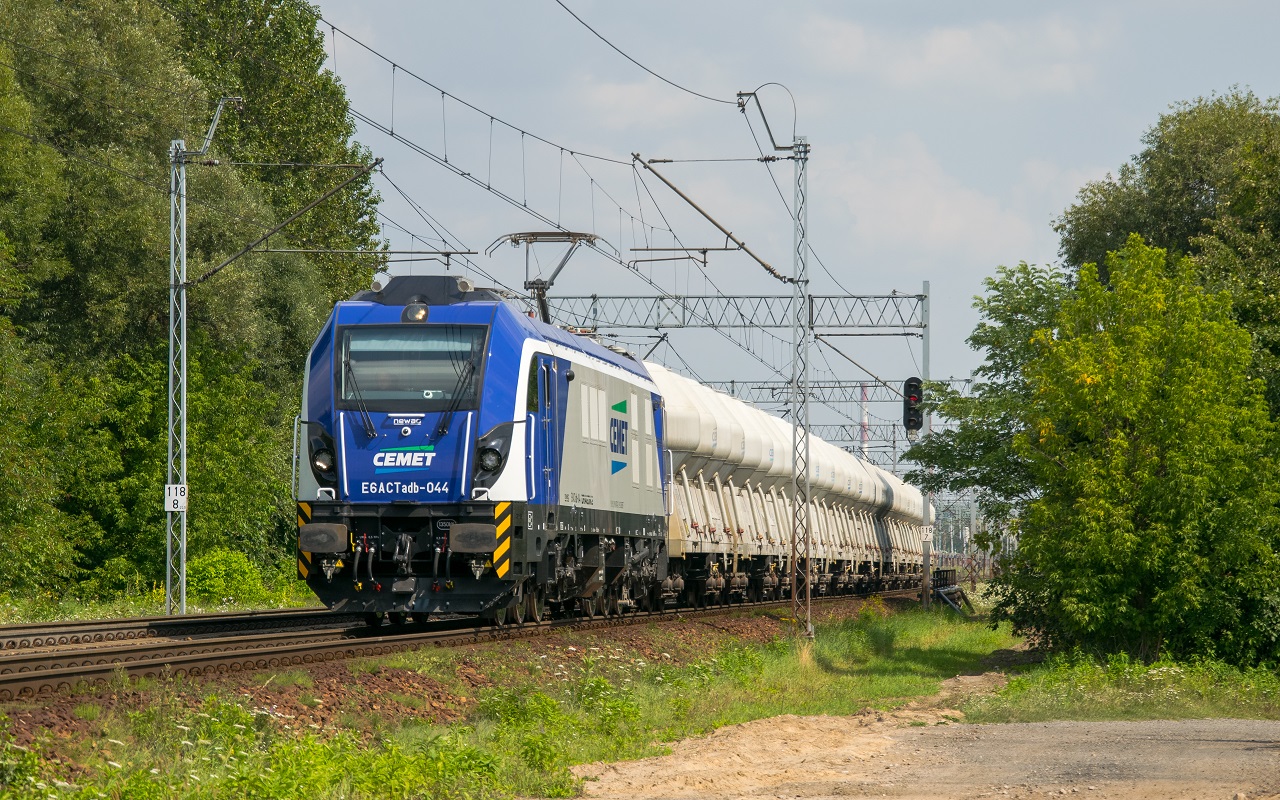 E6ACTadb-044