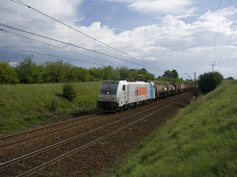 E186 275-4