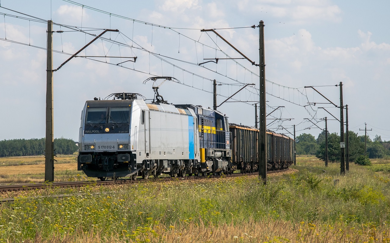 E483-251 & T448p-084