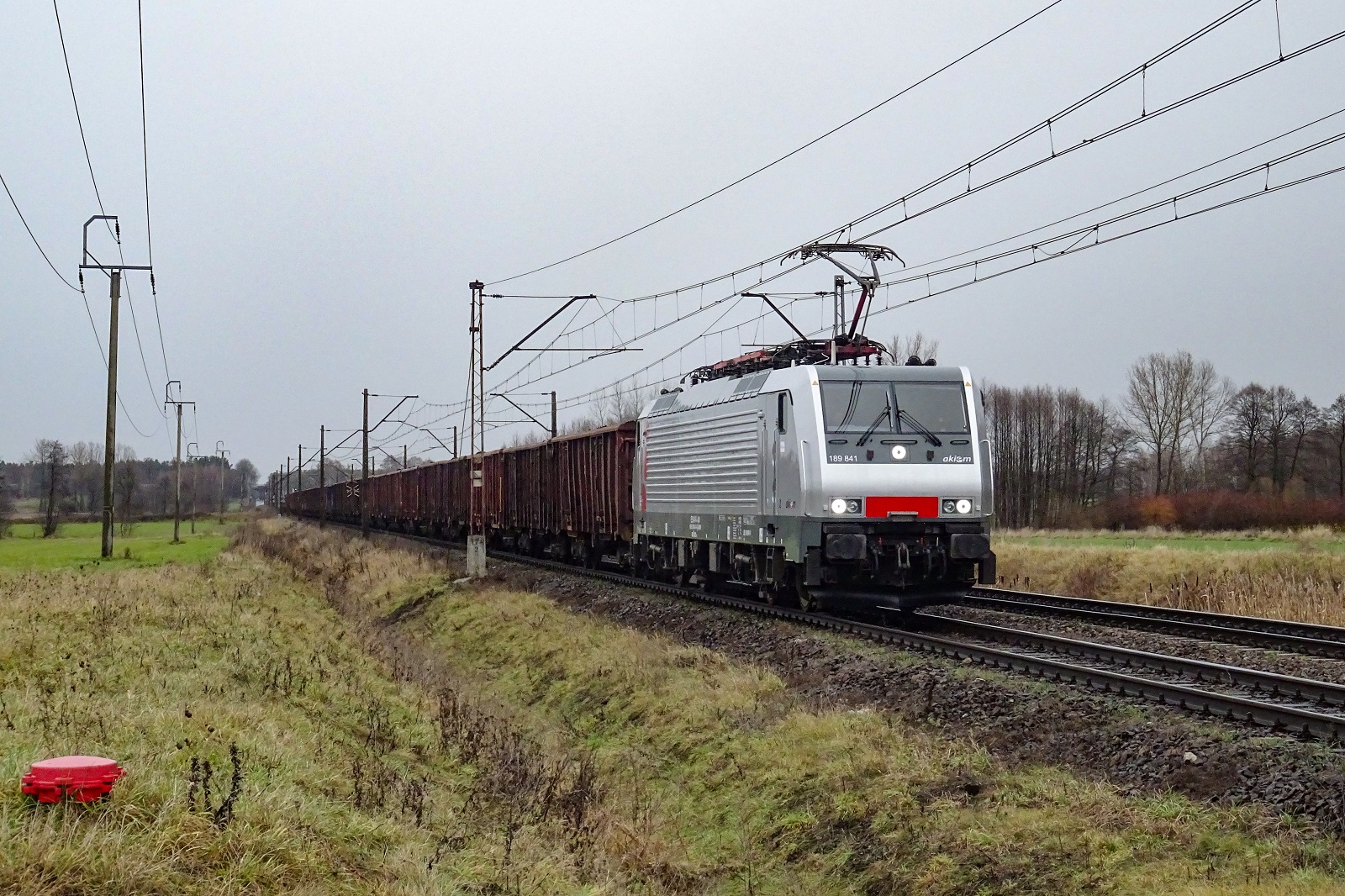 E189-841