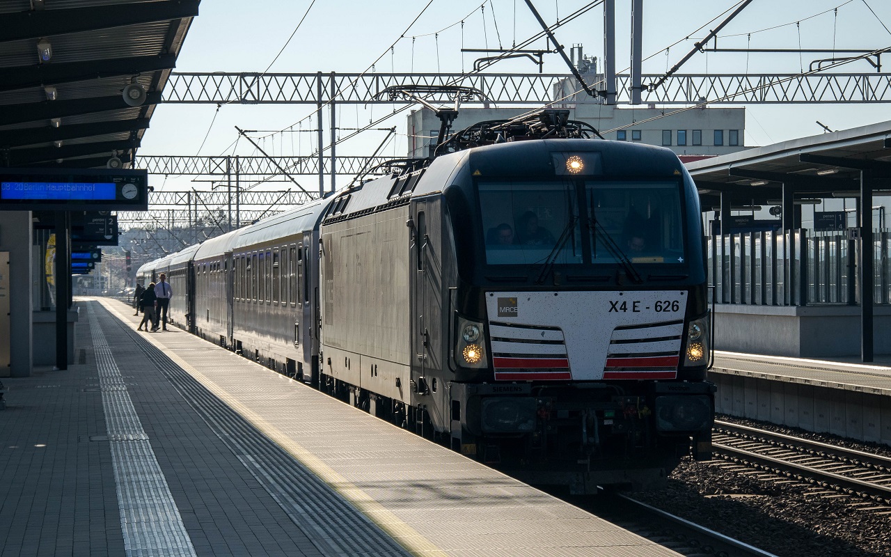 X4E-626