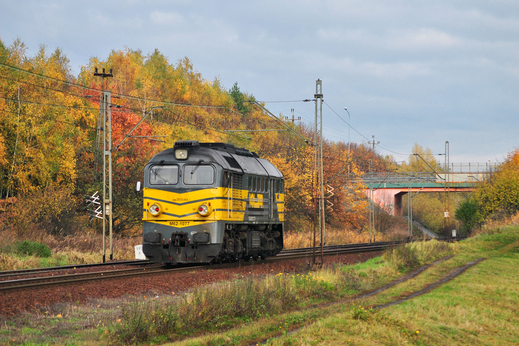 M62-1077