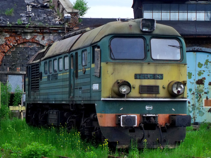 ST44-967