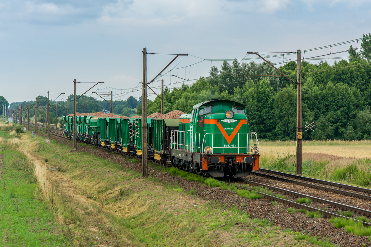 SM42-633