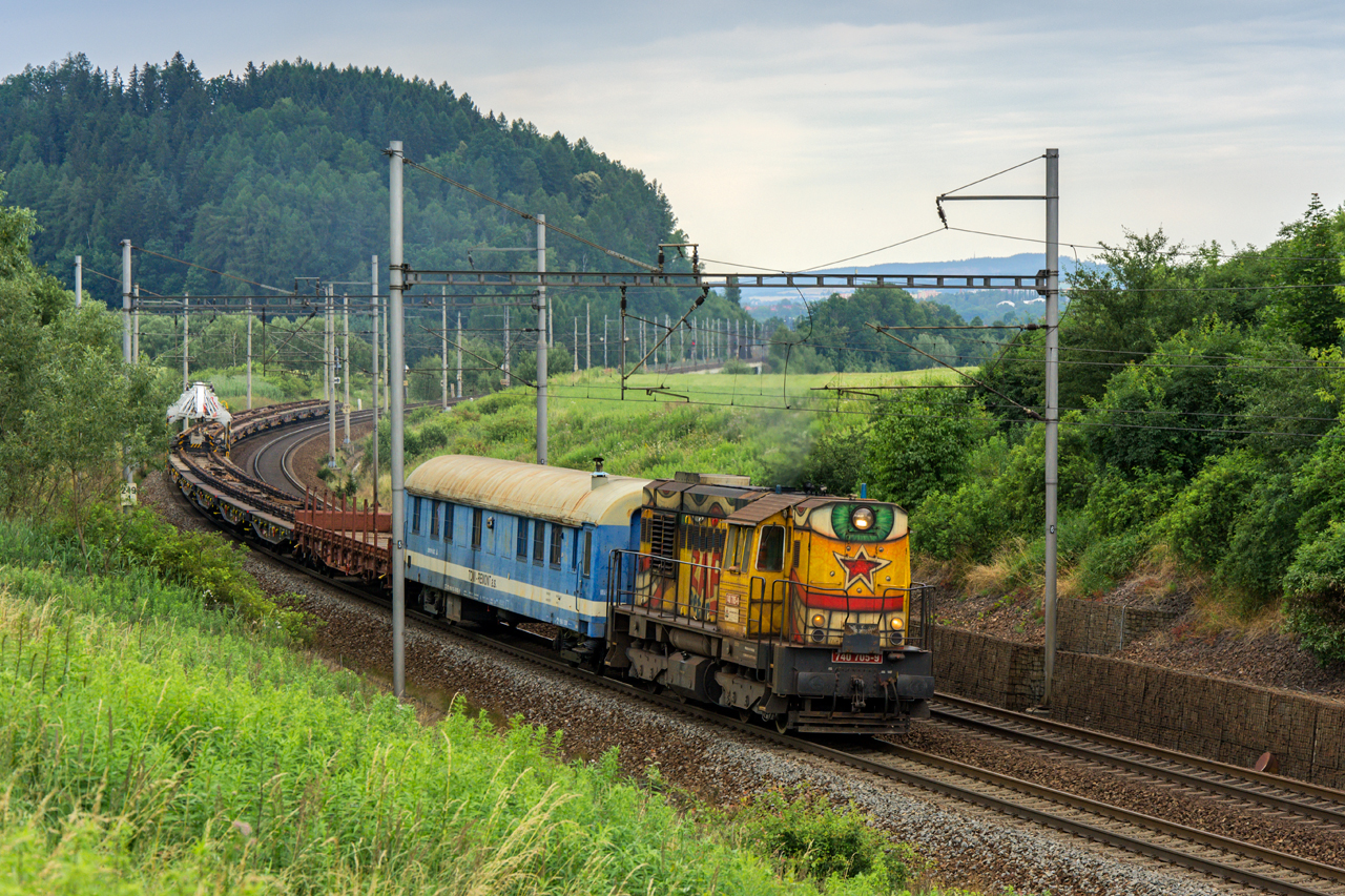 740 705-9