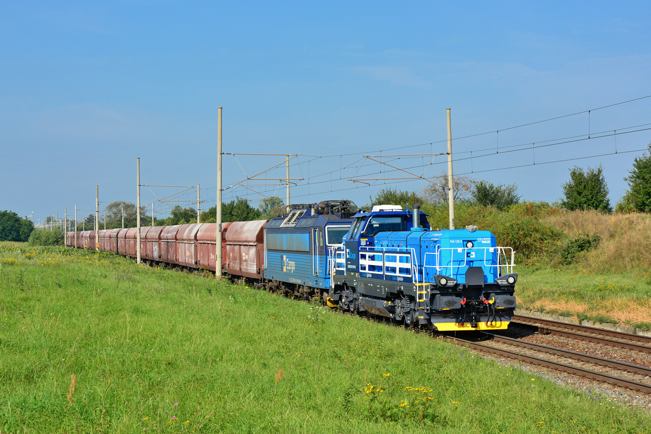 744 122-3