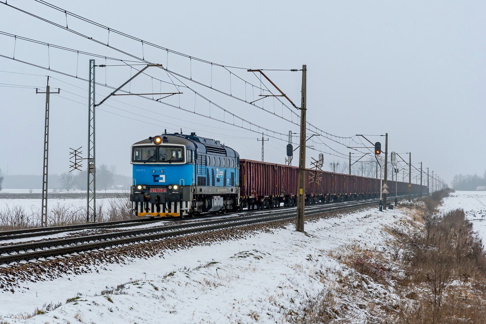 753 777-1