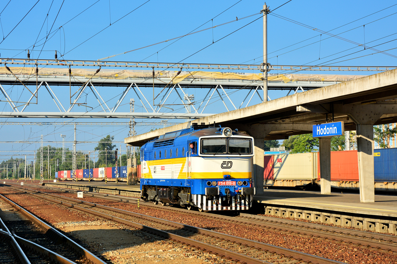754 019-8