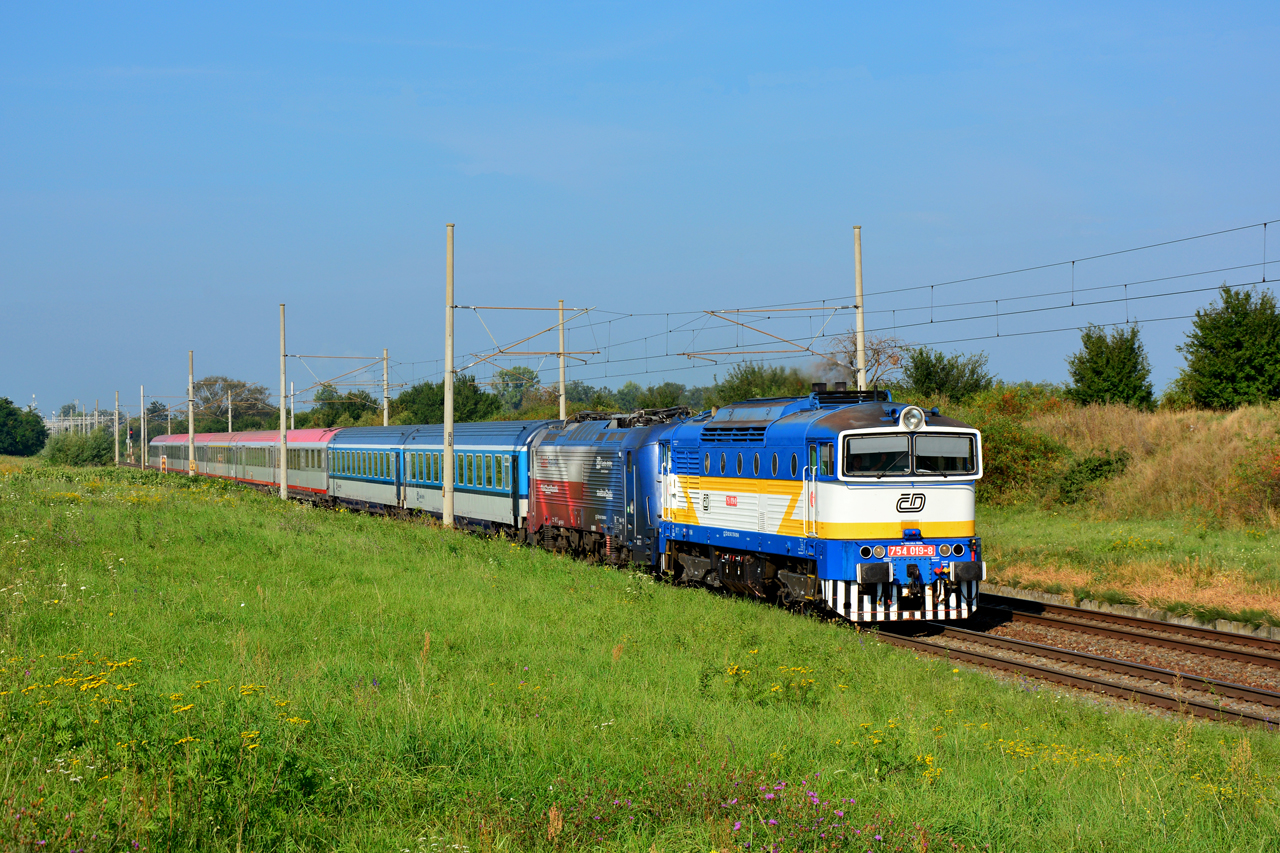 754 019-8
