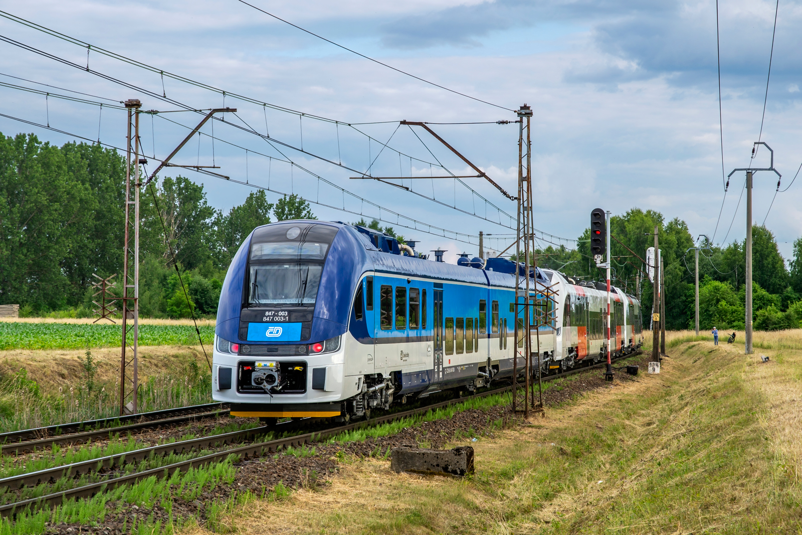 847 003