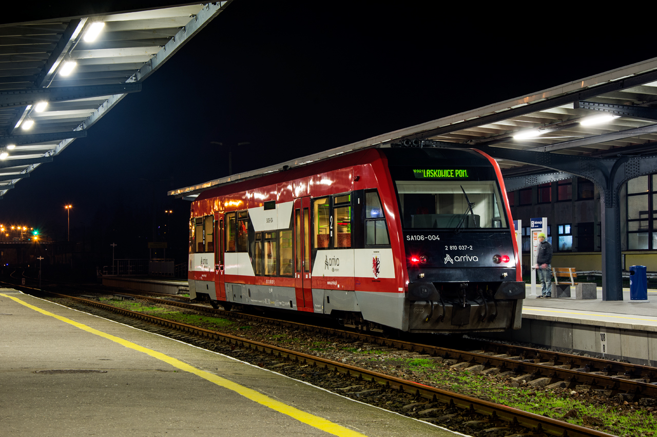 SA106-004
