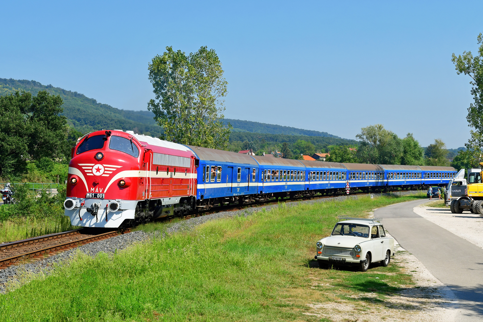 M61-001