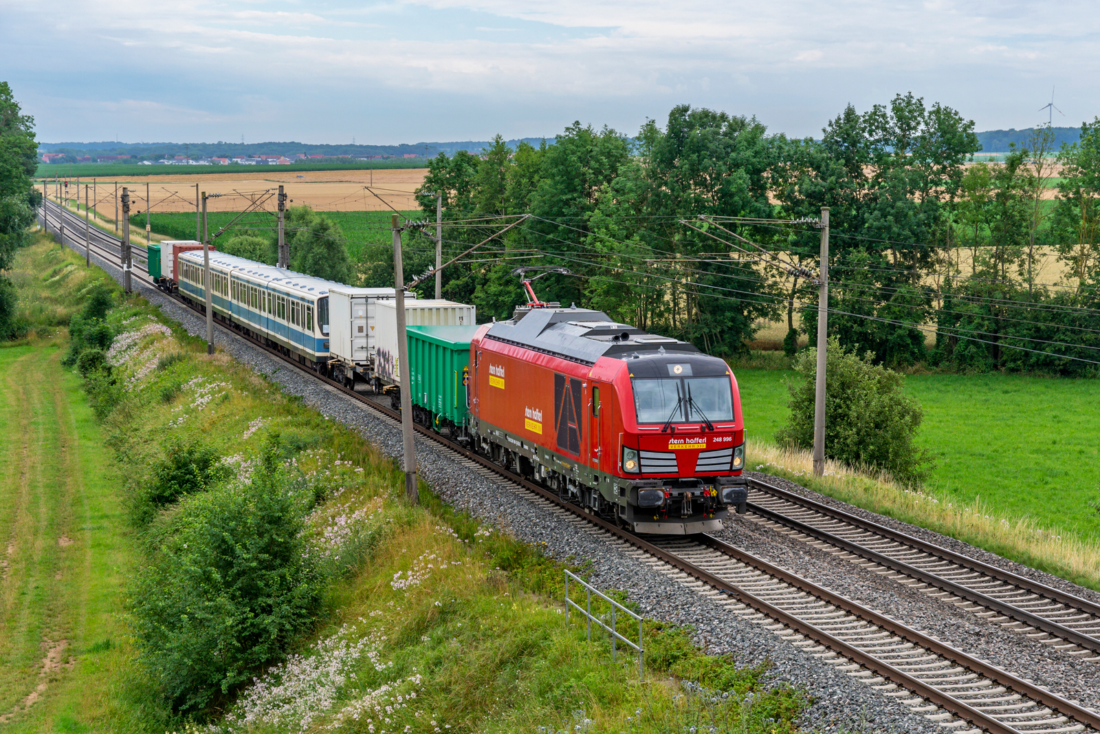 248 996